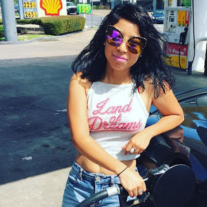 Meet your Posher, Nadia